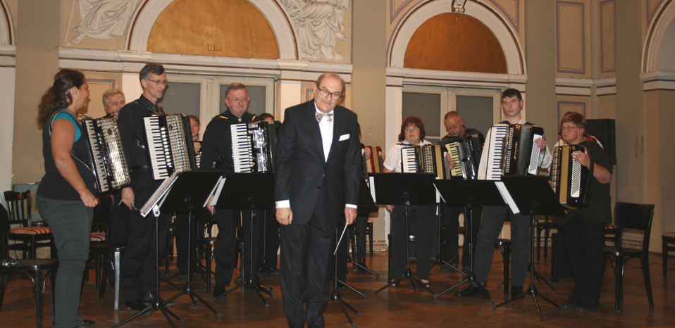 “Sloga” Accordion Orchestra, Conductor: Mladen Landau